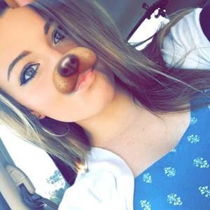 Meet your Posher, Caroline